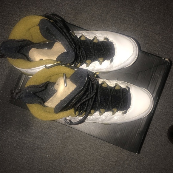 Air Jordan 9 Retro “Statue” - Picture 3 of 8